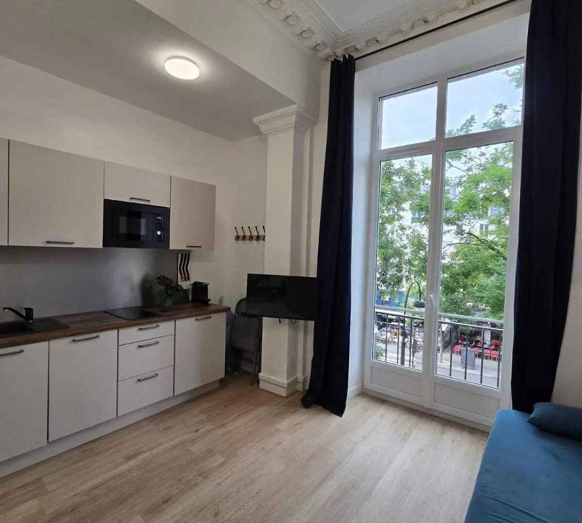 Studio Opera Apartment
